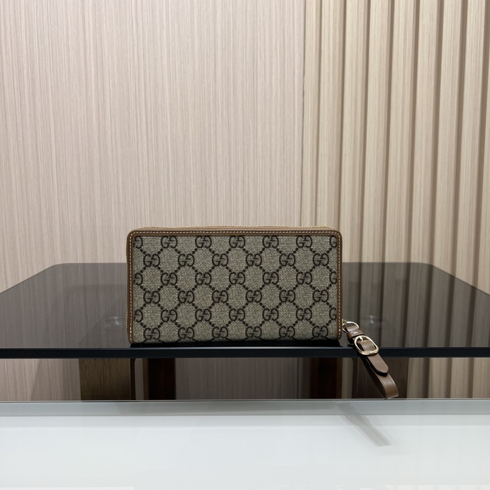 [GUCCI] 구찌 GG 엠블럼 지퍼 장지갑 819122 가로 19cm 세로 10cm