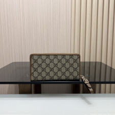 [GUCCI] 구찌 GG 엠블럼 지퍼 장지갑 819122 가로 19cm 세로 10cm