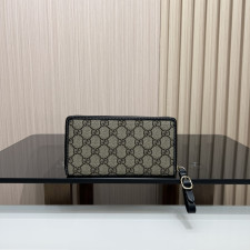 [GUCCI] 구찌 GG 엠블럼 지퍼 장지갑 819122 가로 19cm 세로 10cm
