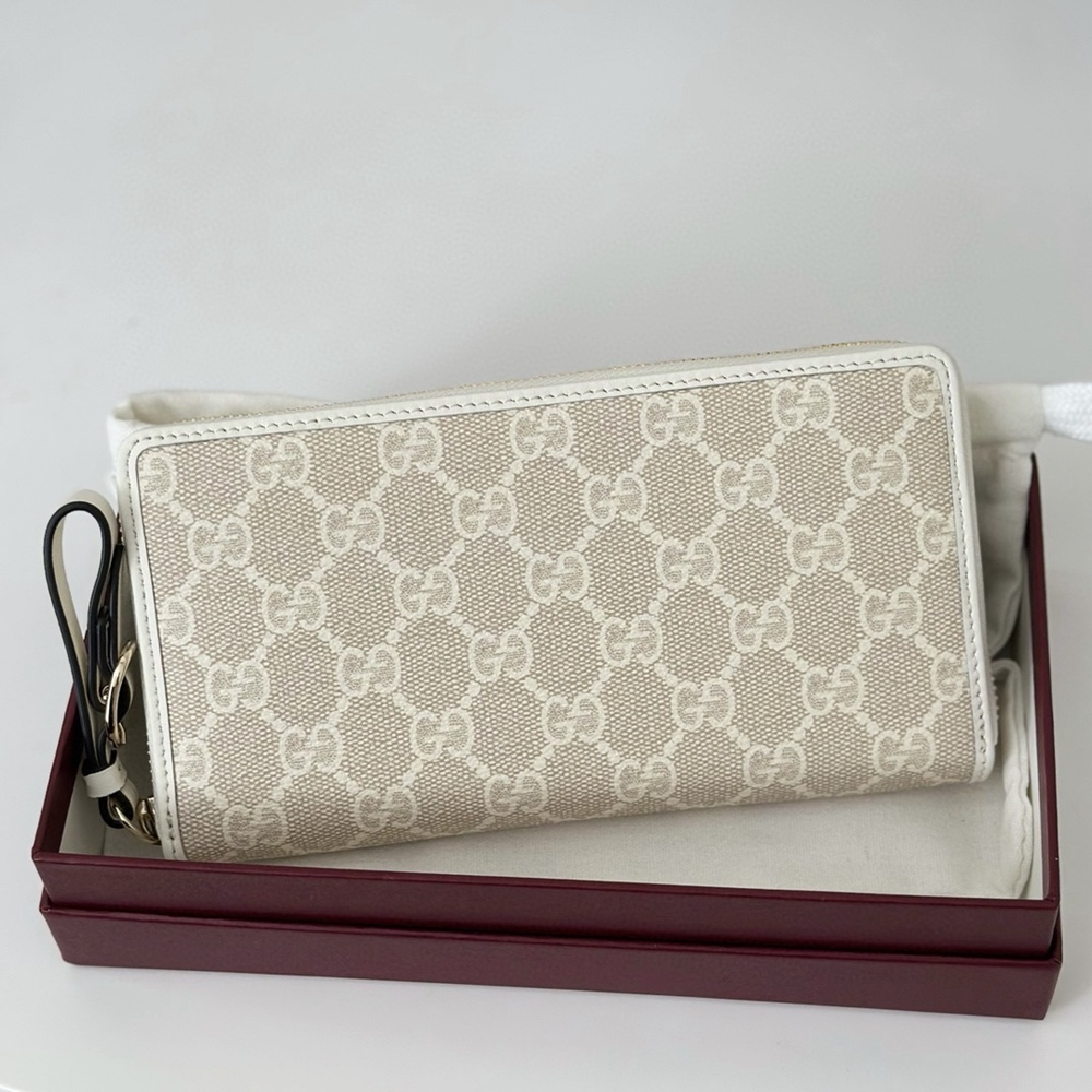 [GUCCI] 6칼라 구찌 GG 캔버스 장지갑 819122  가로 19cm 세로 10cm