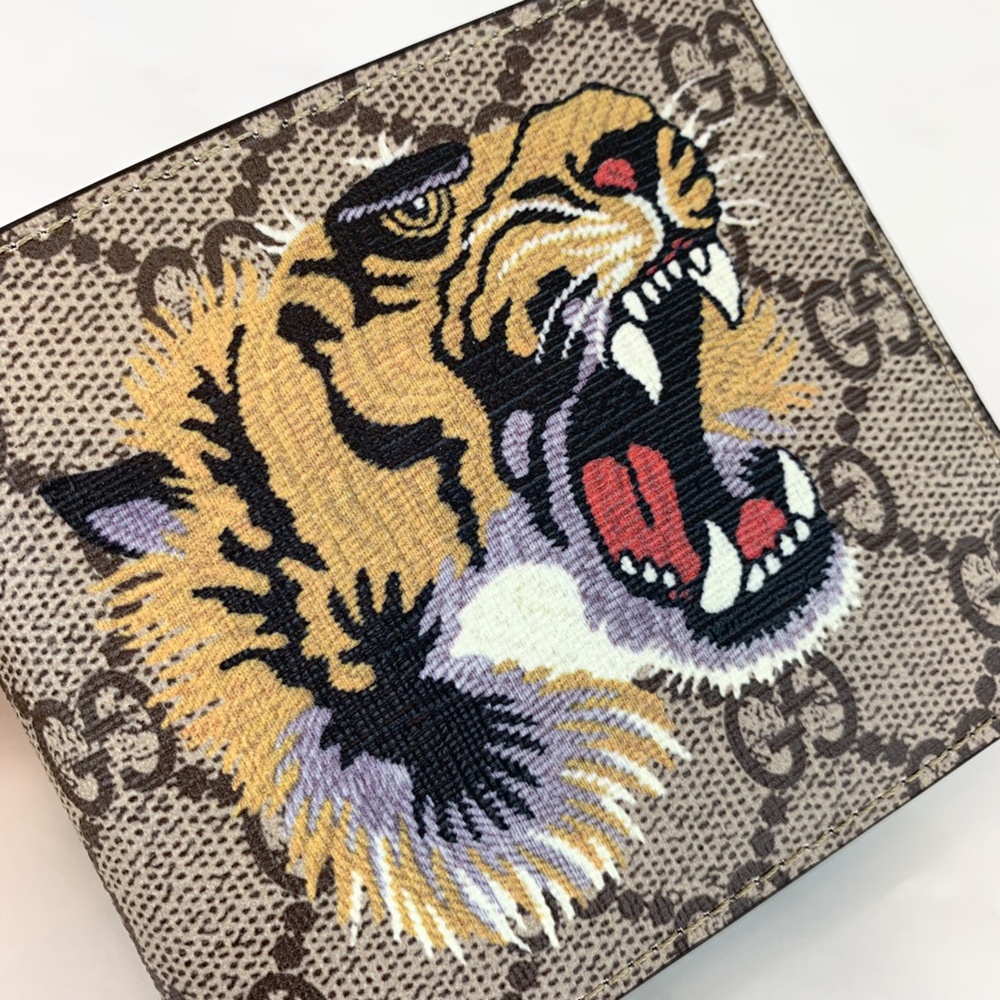 [GUCCI] 구찌 수프림 GG 로고 캔버스 반지갑 451268 가로 11cm X 세로 9cm