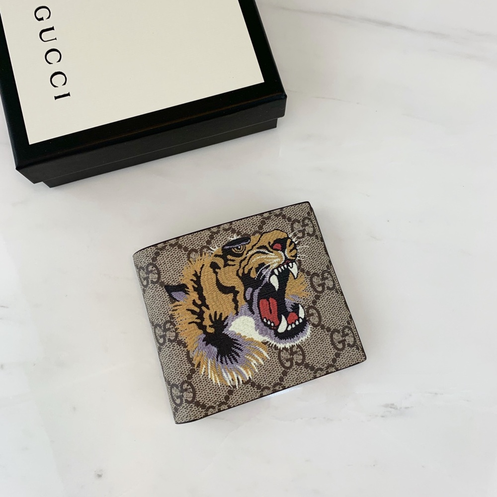 [GUCCI] 구찌 수프림 GG 로고 캔버스 반지갑 451268 가로 11cm X 세로 9cm