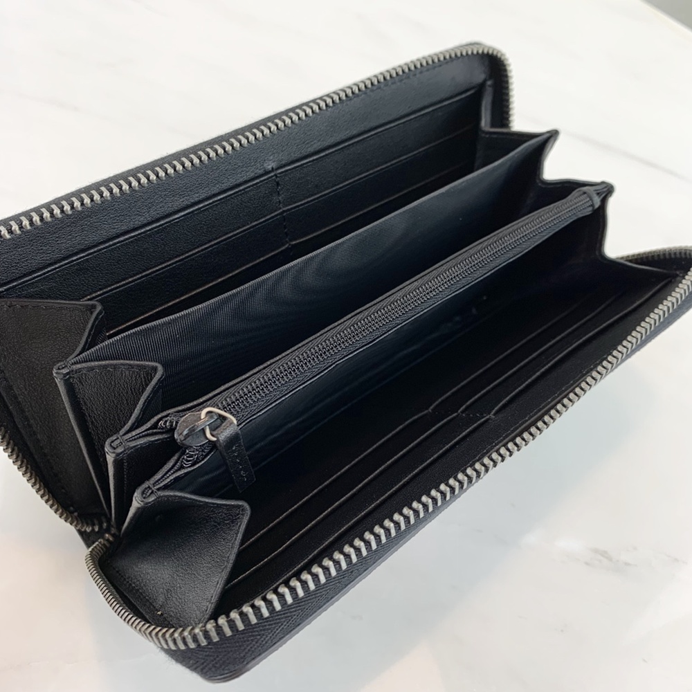 [GUCCI] 구찌 수프림 GG 로고 캔버스 장지갑 451273 가로 19cm X 세로 10.5cm X 폭 2 cm