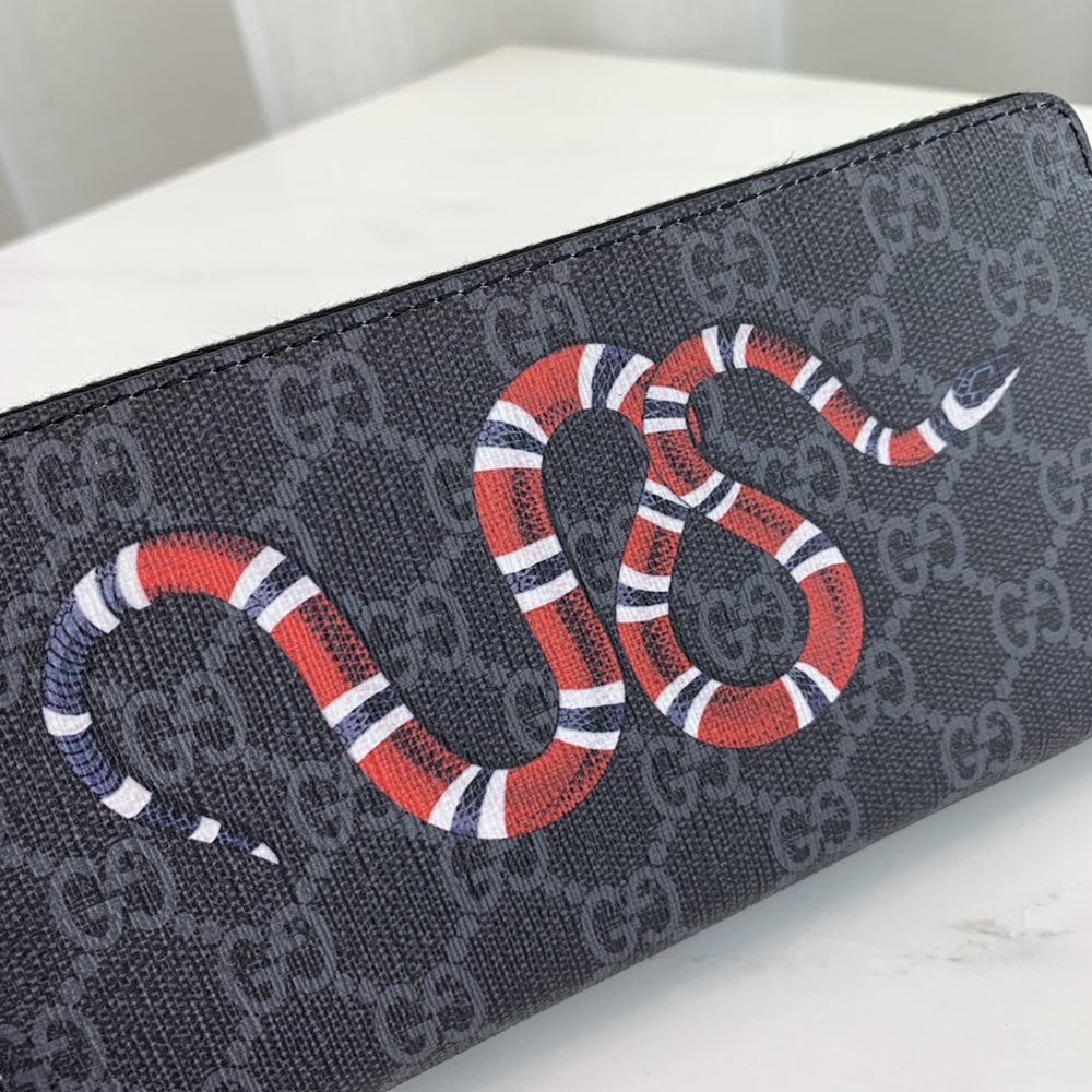 [GUCCI] 구찌 수프림 GG 로고 캔버스 장지갑 451273 가로 19cm X 세로 10.5cm X 폭 2 cm