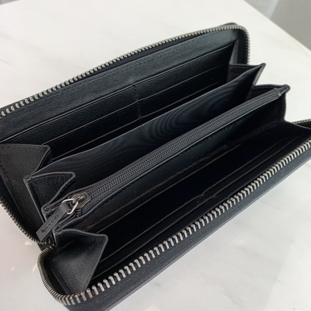 [GUCCI] 구찌 수프림 GG 로고 캔버스 장지갑 451273 가로 19cm X 세로 10.5cm X 폭 2 cm