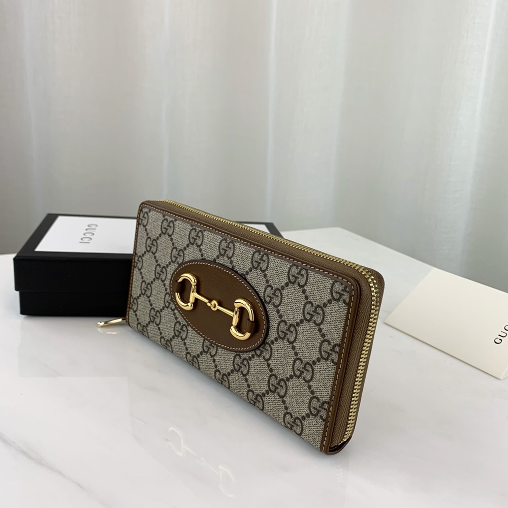 [GUCCI] 구찌 홀스빗 1955 지퍼 지갑 621889 가로 19cm X 세로 10.5cm X 폭 2cm