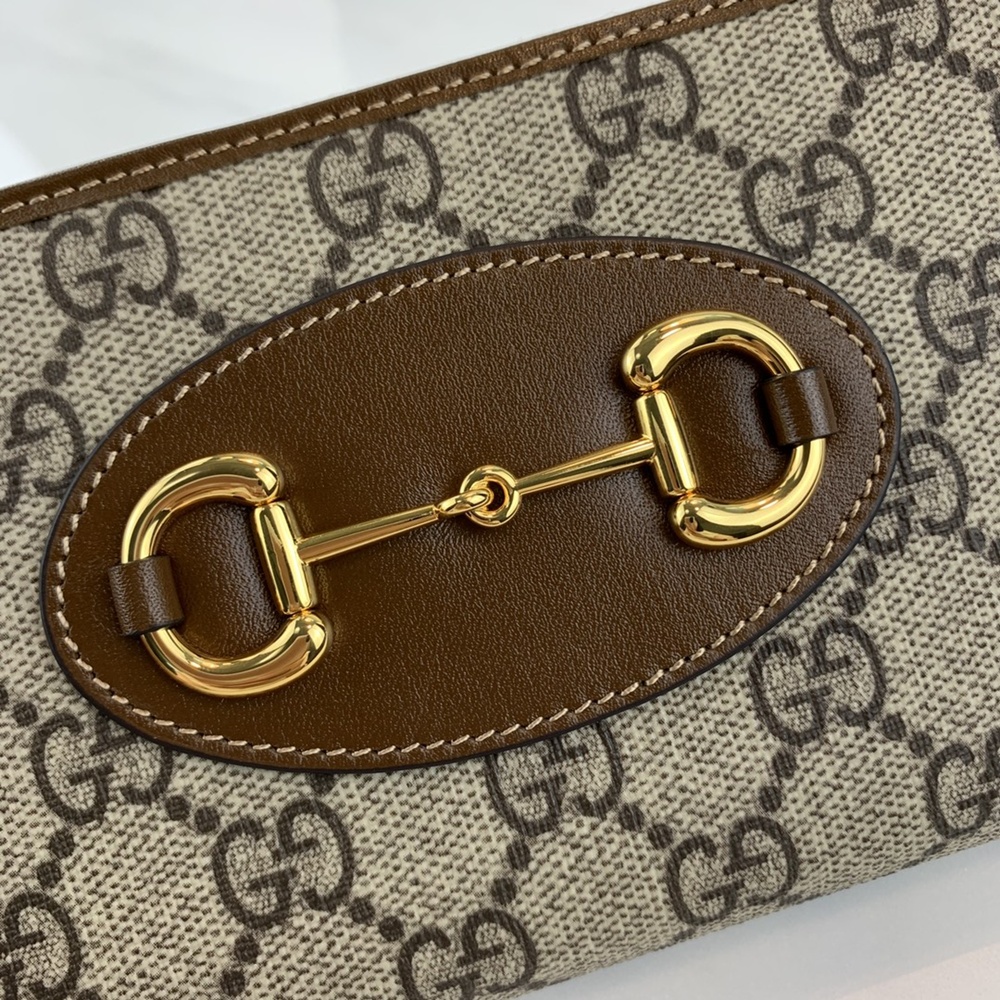 [GUCCI] 구찌 홀스빗 1955 지퍼 지갑 621889 가로 19cm X 세로 10.5cm X 폭 2cm