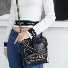 [CHANEL] CHANEL TWOTOW BAG - 샤넬 22백 샤이니 미니 체인백 숄더백 20cm x 19cm x 6cm 스몰 미듐 라지