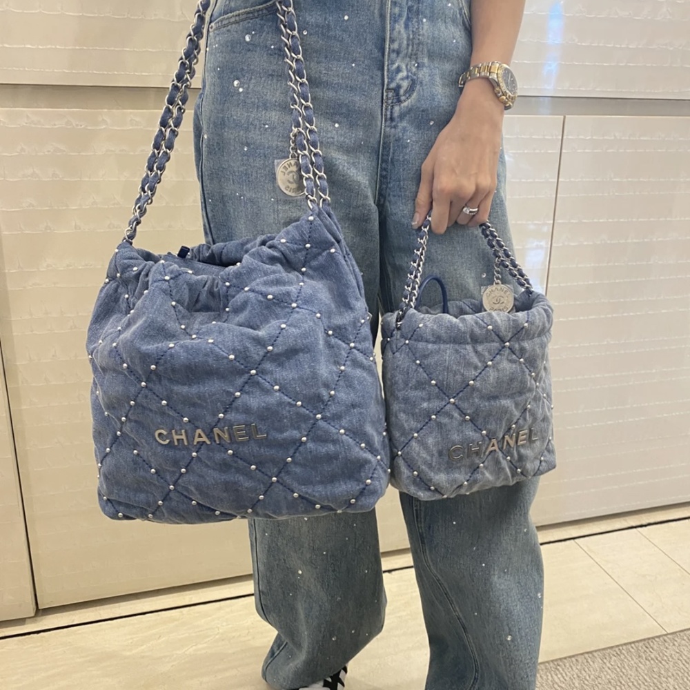 [CHANEL] CHANEL TWOTOW BAG - 샤넬 22백 샤이니 미니 체인백 숄더백 20cm x 19cm x 6cm 스몰 미듐 라지