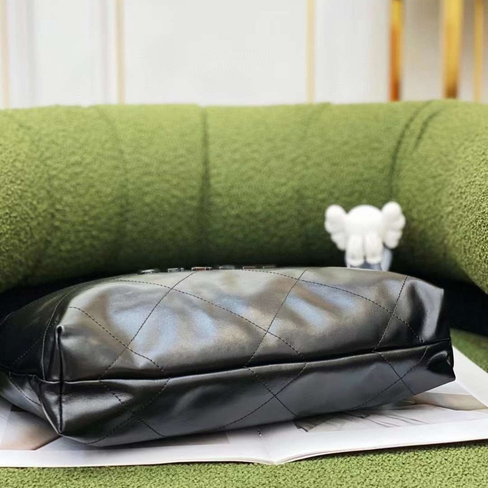 [CHANEL] CHANEL TWOTOW BAG - 샤넬 22백 샤이니 카프스킨 퀼팅 스몰 체인백 숄더백 35 cm