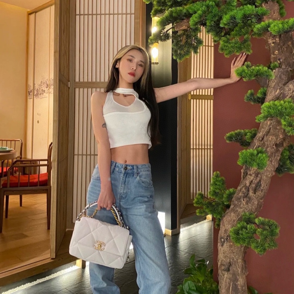 [CHANEL] 샤넬 19백 미디움 플랩백 26cm x 16cm x 9 cm