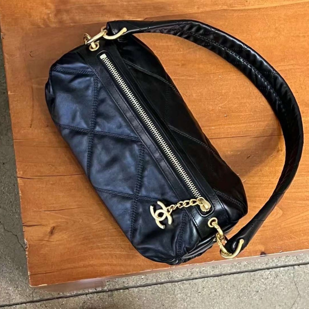 [CHANEL] CHANEL LOGO Calfskin CC Logo Flap Vintage Shoulder Bag - 카프스킨 퀼팅 COCO로고 빈티지 체인 숄더백 25 x 10.5 x 10.5 cm