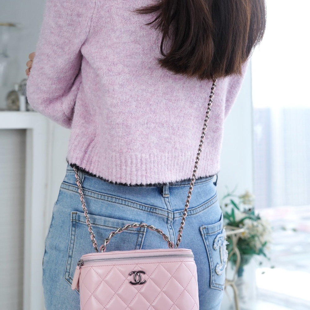 [CHANEL] 샤넬 CHANEL 샤넬 램스킨 코스메틱 케이스 체인백 9.5 x 17 x 8 cm