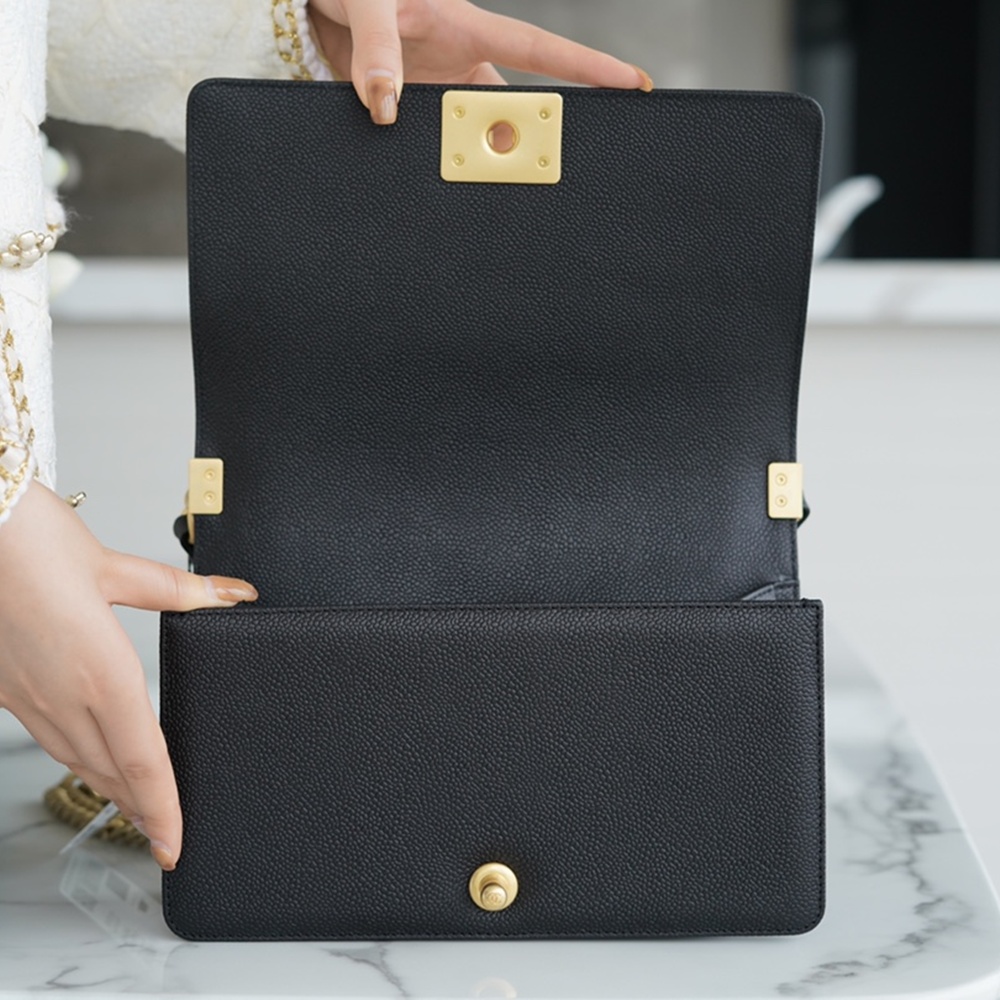 [CHANEL] 샤넬 CHANEL 캐비어 보이백 Leboy 미듐 세로14.5 가로25 폭8 스몰20 라지28cm