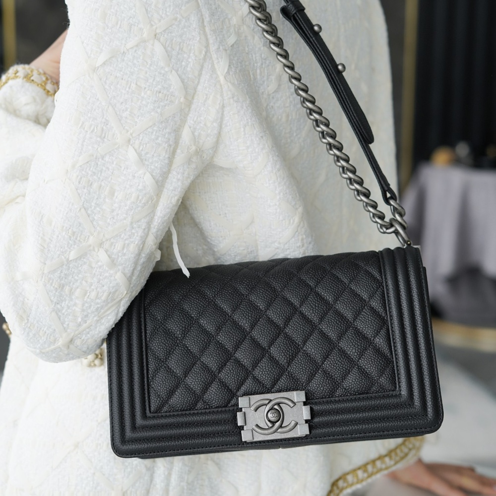 [CHANEL] 샤넬 CHANEL 캐비어 보이백 Leboy 미듐 세로14.5 가로25 폭8 스몰20 라지28cm