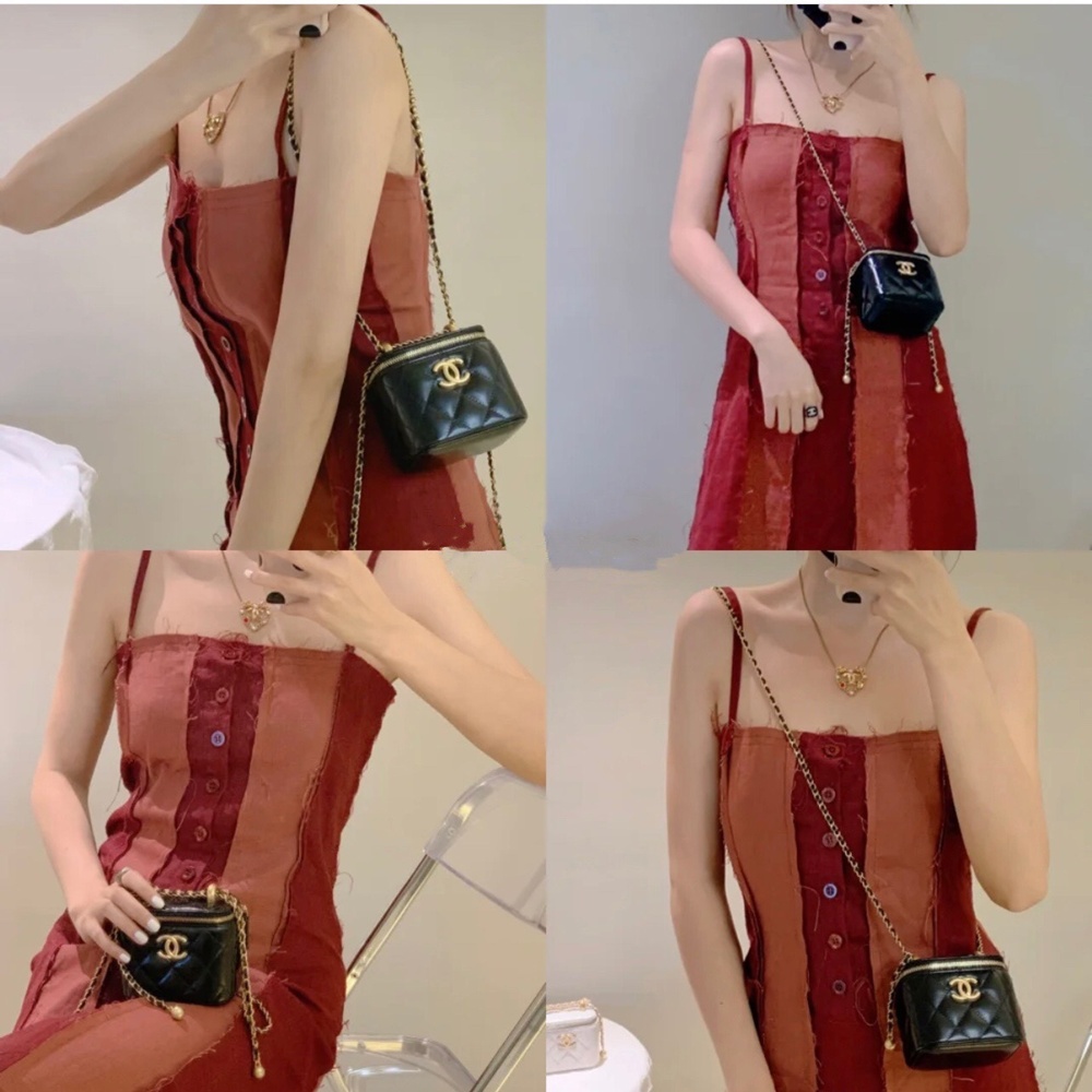 [CHANEL] 샤넬 코스메틱 미니 케이스 캐비어 체인백 11 x 8.5 cm