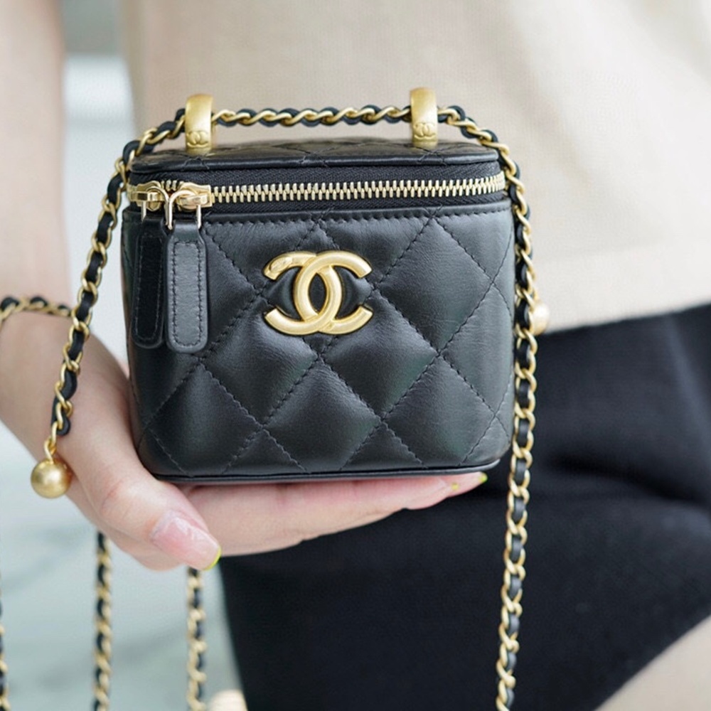 [CHANEL] 샤넬 코스메틱 미니 케이스 캐비어 체인백 11 x 8.5 cm