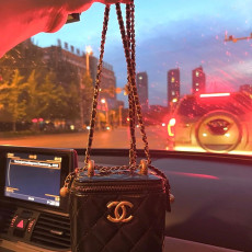 [CHANEL] 샤넬 코스메틱 미니 케이스 캐비어 체인백 11 x 8.5 cm