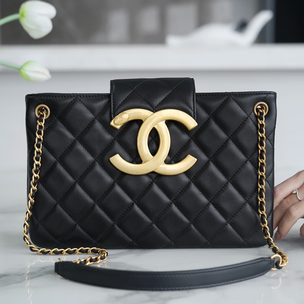 [CHANEL]샤넬 빅 CC로고 빈티지 체인 숄더백 26.5cm x 16.5cm x 5 cm