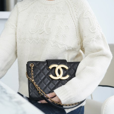 [CHANEL]샤넬 빅 CC로고 빈티지 체인 숄더백 26.5cm x 16.5cm x 5 cm