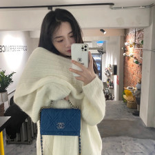 [CHANEL] CHANEL - 샤넬 logo 크로스 WOC 클래식 COCO체인 가로 19.5cm 세로 12cm 폭 4 cm