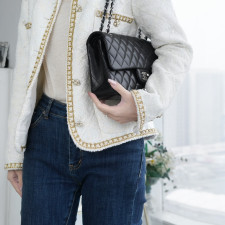[CHANEL] 샤넬 Classic Flap 미니 플랩 백 20.5 x 12.5 x 6.5 cm 미듐25.5 스몰23 엑스라지35 cm