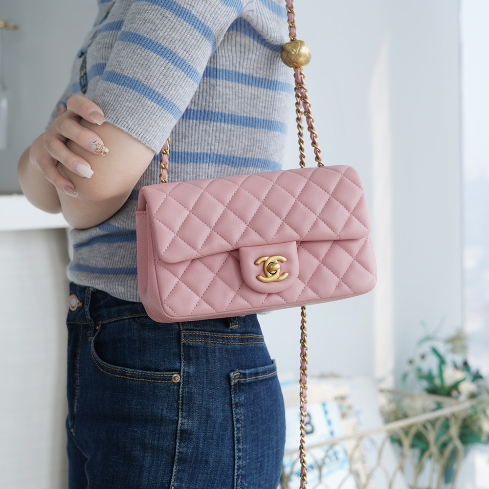 [CHANEL] 샤넬 Classic Flap 플랩 백 미니 20cm x 12cm x 6cm