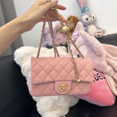 [CHANEL] 샤넬 Classic Flap 플랩 백 미니 20cm x 12cm x 6cm