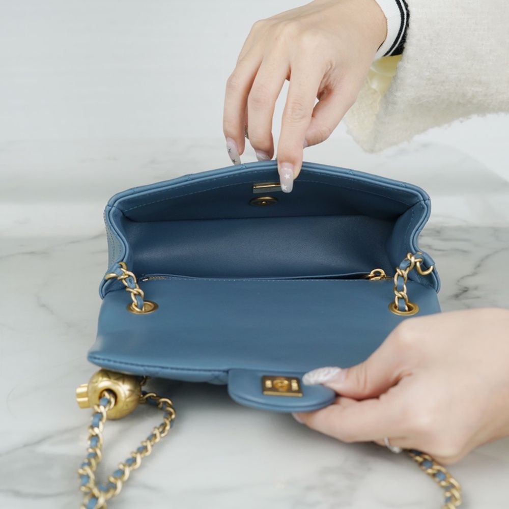 [CHANEL] 샤넬 Classic Flap 플랩 백 미니 20cm x 12cm x 6cm