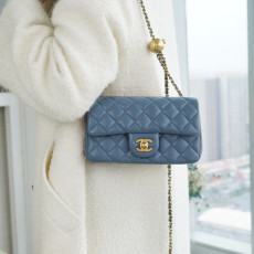 [CHANEL] 샤넬 Classic Flap 플랩 백 미니 20cm x 12cm x 6cm