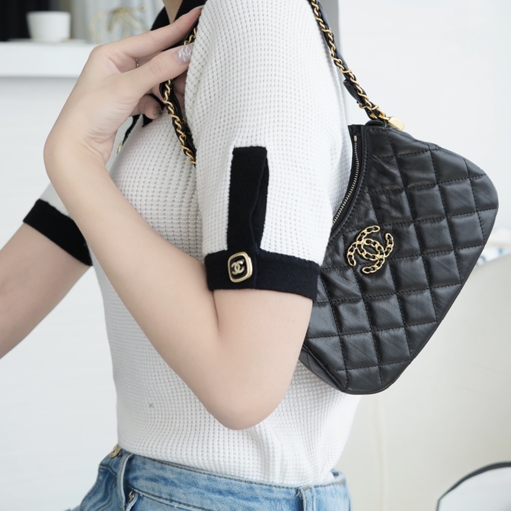 [CHANEL] CHANEL 샤넬 19 호보 백 스몰 23.5 x 13 x 5 cm