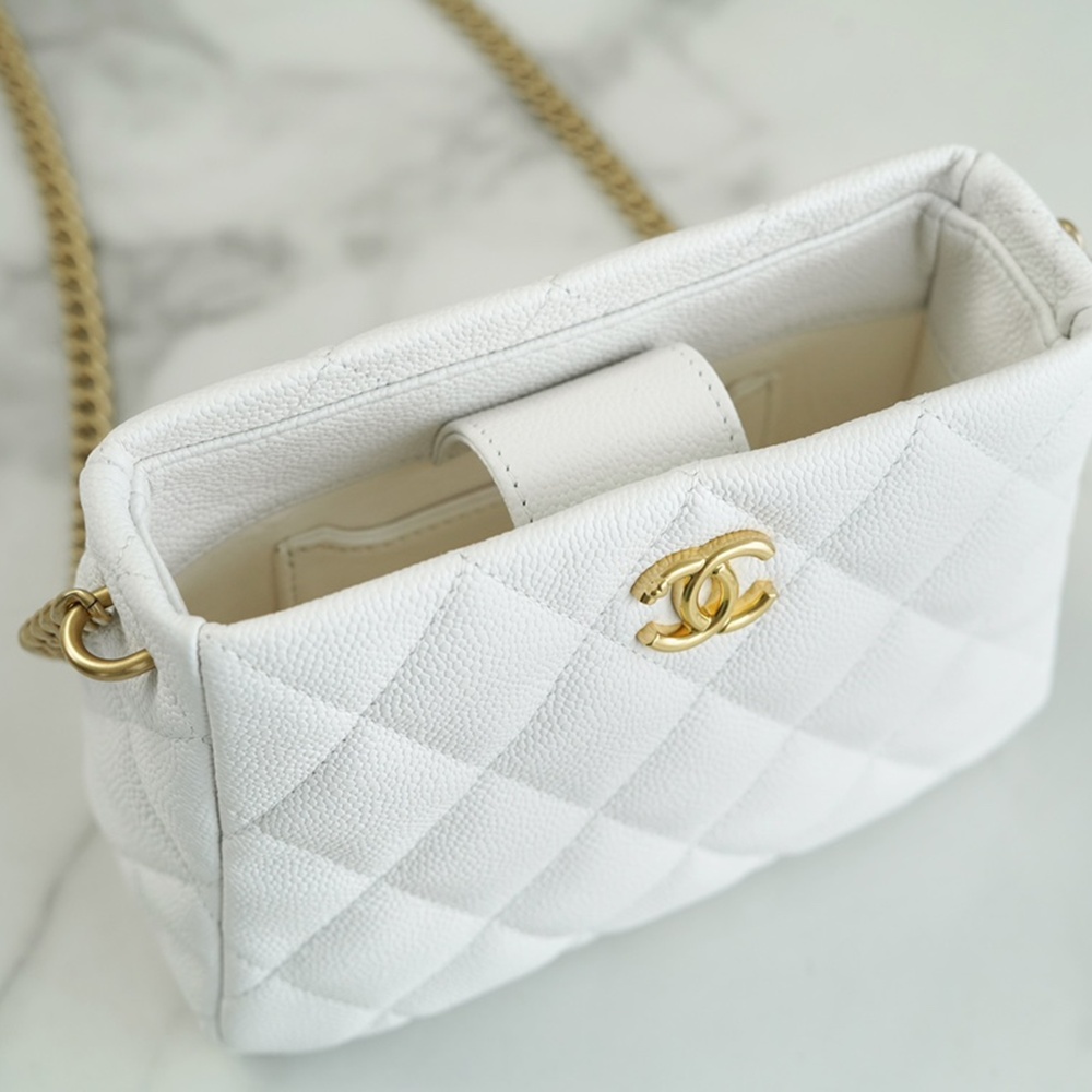 [CHANEL] CHANEL- 샤넬 로고 hobo 호보백 20 23 25 28 31 cm