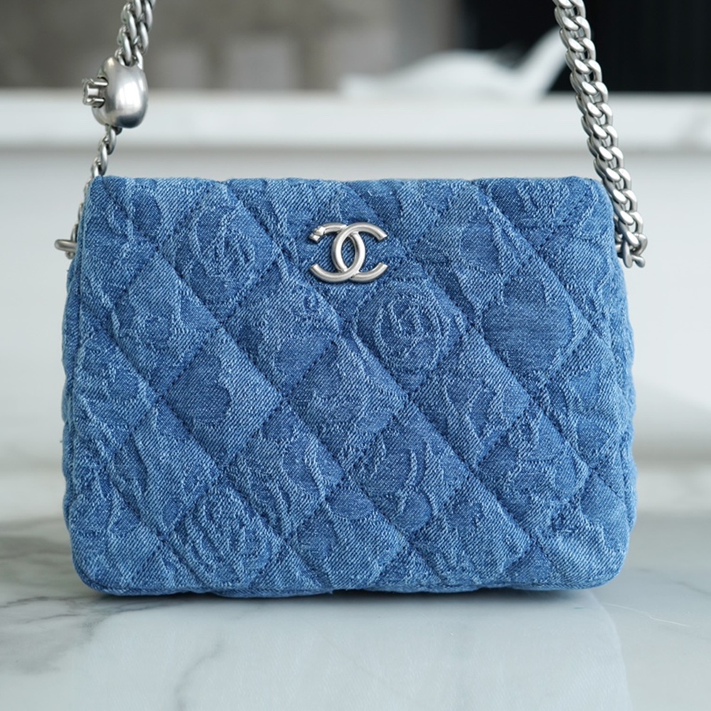 [CHANEL] CHANEL- 샤넬 로고 hobo 호보백 20 23 25 28 31 cm