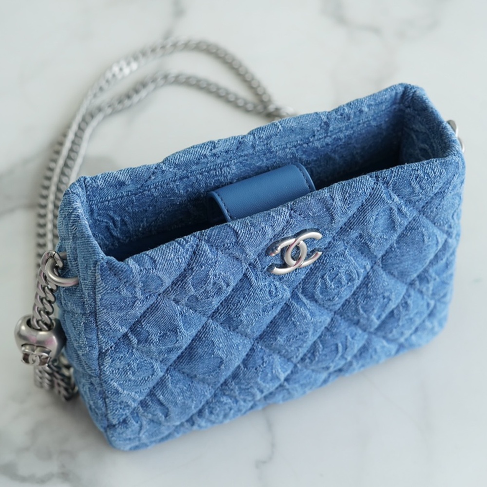 [CHANEL] CHANEL- 샤넬 로고 hobo 호보백 20 23 25 28 31 cm