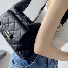 [CHANEL] CHANEL- 샤넬 로고 hobo 호보백 20 23 25 28 31 cm