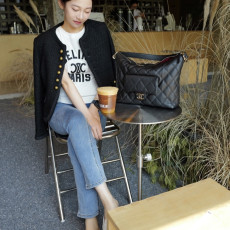 [CHANEL] CHANEL- 샤넬 로고 hobo 호보백 20 23 25 28 31 cm