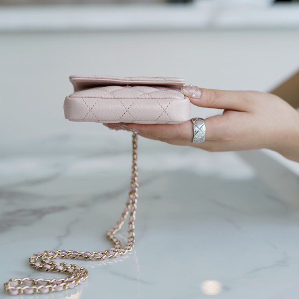 [CHANEL] 샤넬 연핑크 로고 숄더 여성 지갑 7 x 10 x 2.5 cm