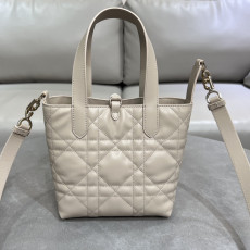 [CHRISTIAN DIOR] 크리스챤 디올 2835 Dior Toujours 뚜주흐  토트백 16x12x18cm