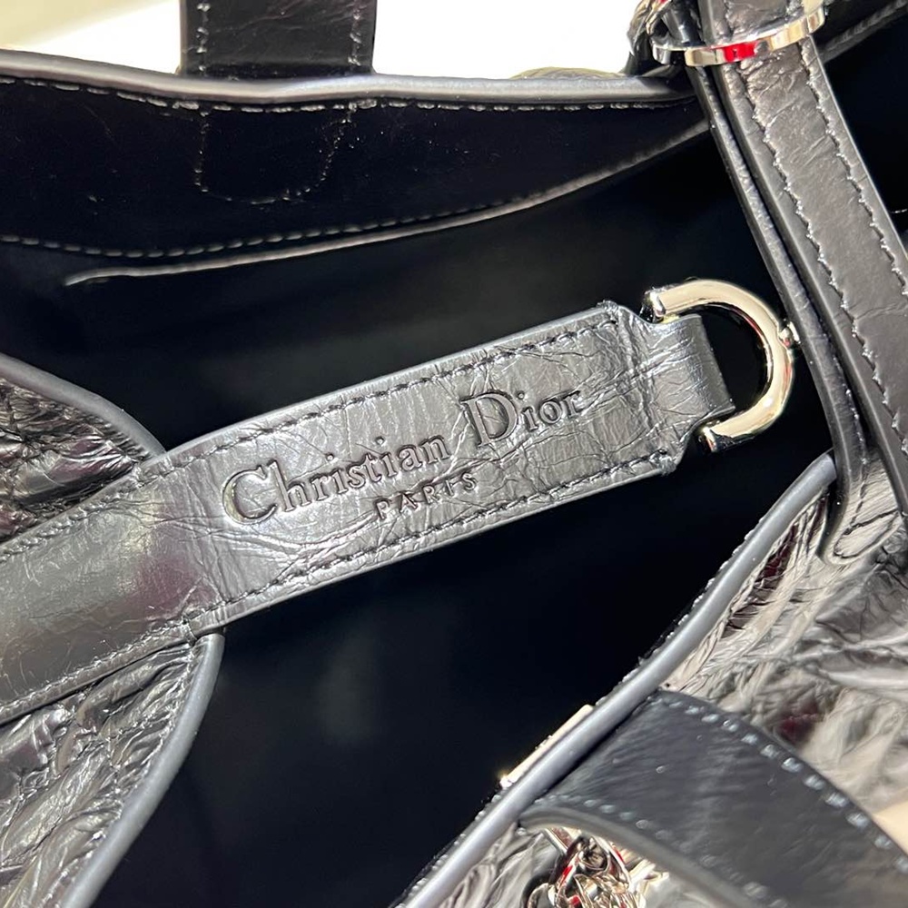 [CHRISTIAN DIOR] 크리스챤 디올 M2836OSNW Dior Toujours 뚜주흐 미디엄 버티컬 토트백 20 x 22 x 18.5 cm