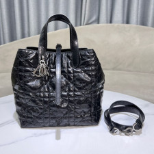 [CHRISTIAN DIOR] 크리스챤 디올 M2836OSNW Dior Toujours 뚜주흐 미디엄 버티컬 토트백 20 x 22 x 18.5 cm