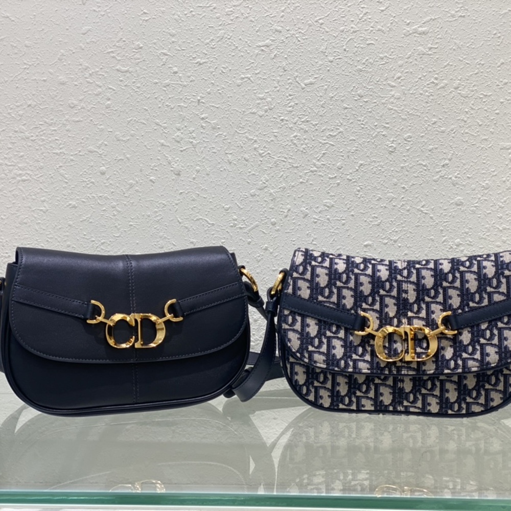 [CHRISTIAN DIOR] 크리스챤 디올 9380 디올 스몰 CD 베사체 Dior Besace 24x15x6 cm