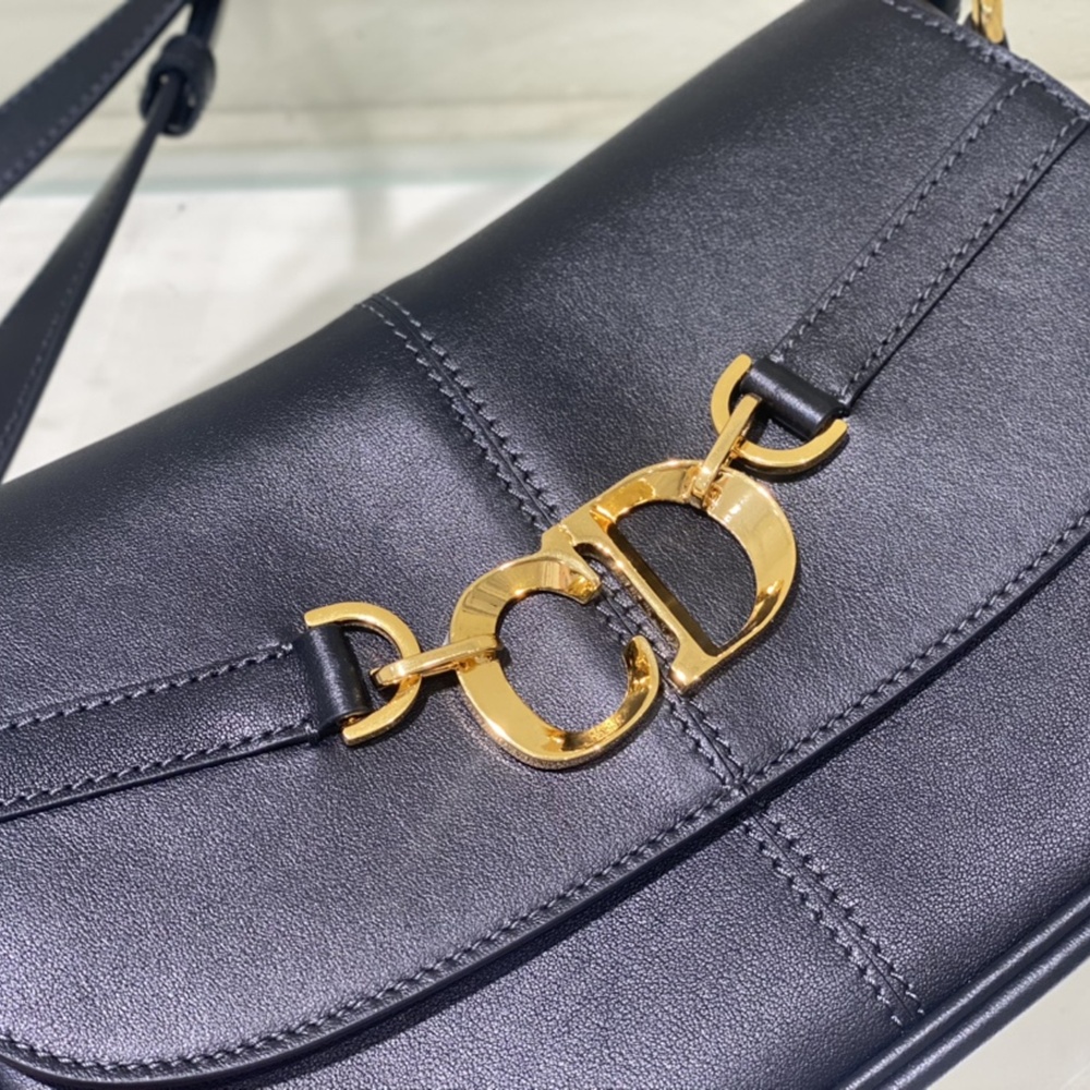 [CHRISTIAN DIOR] 크리스챤 디올 9380 디올 스몰 CD 베사체 Dior Besace 24x15x6 cm