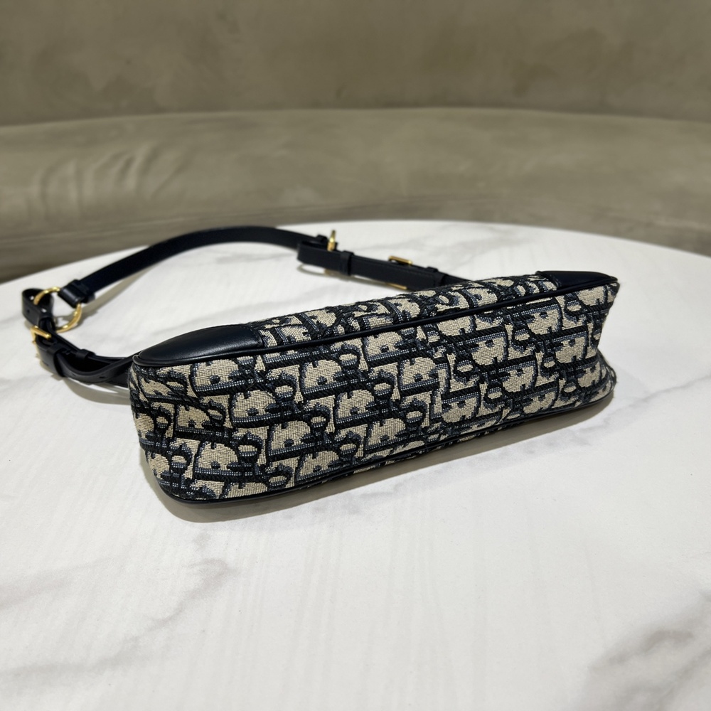 [CHRISTIAN DIOR] 크리스챤 디올 Cigale 30Montaigne Oblique 2398 몽타뉴 사갈 오블리크 미니 백 26×12×7cm