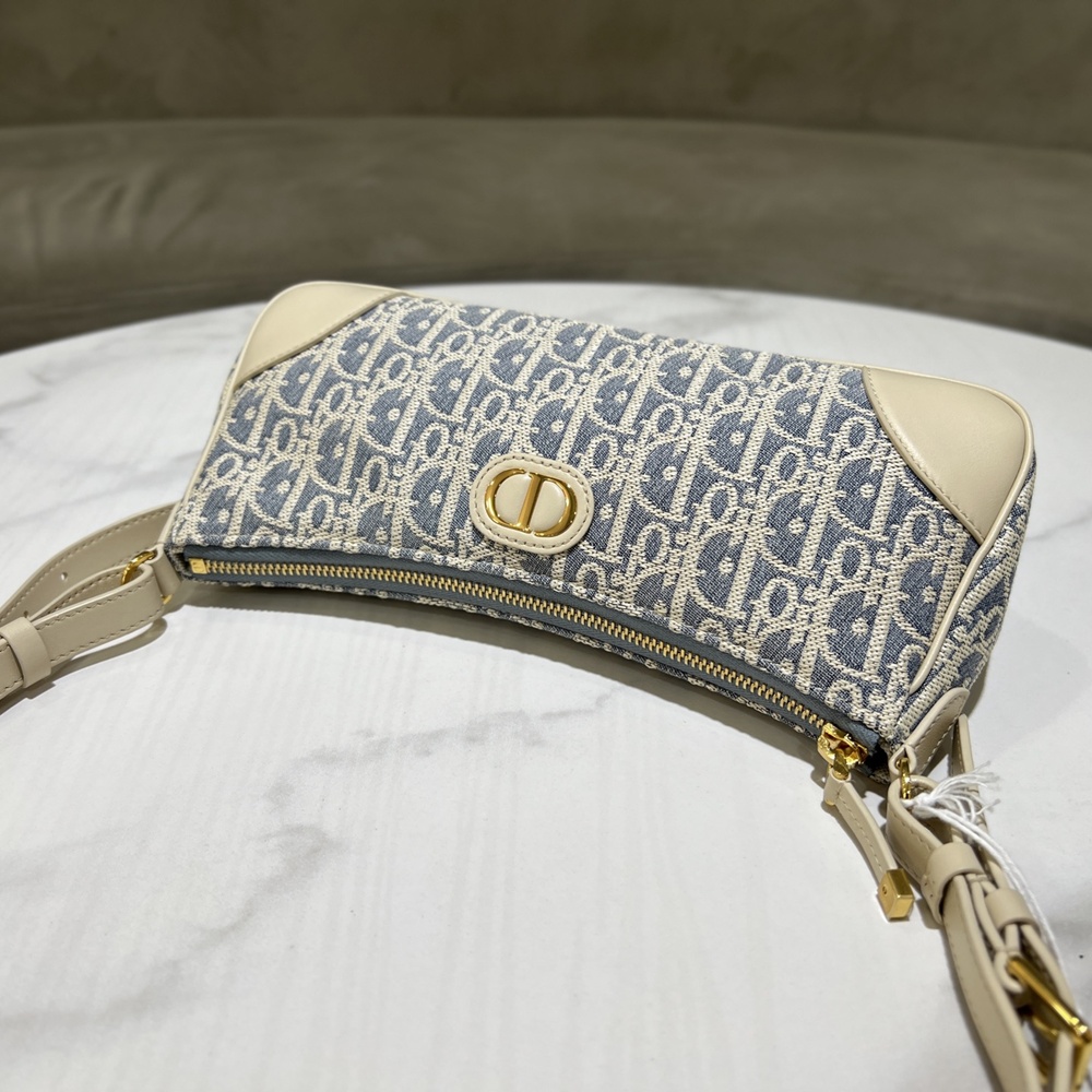 [CHRISTIAN DIOR] 크리스챤 디올 Cigale 30Montaigne Oblique 2398 몽타뉴 사갈 오블리크 미니 백 26×12×7cm