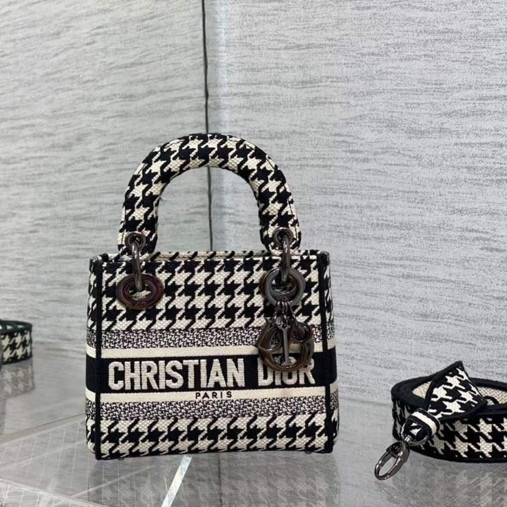 [CHRISTIAN DIOR] 크리스챤 디올 CHRISTIAN DIOR BOOK TOTE BAG oblique - 디올  토트백  오블리크 북 17cm