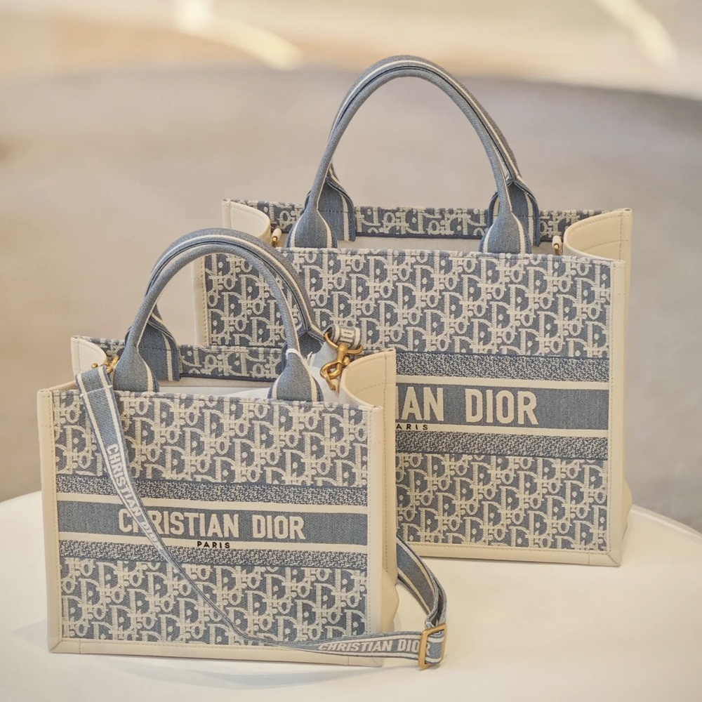 [CHRISTIAN DIOR] 크리스챤 디올 CHRISTIAN DIOR BOOK TOTE BAG oblique - 디올  토트백  오블리크 북 17cm