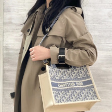 [CHRISTIAN DIOR] 크리스챤 디올 CHRISTIAN DIOR BOOK TOTE BAG oblique - 디올  토트백  오블리크 북 17cm