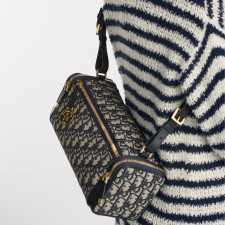 [CHRISTIAN DIOR] 크리스챤 디올 East-West 토트백 블랙 Dior Oblique 자카드 & 그레인 27 x 11 x 10 cm