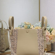 [CHRISTIAN DIOR] 크리스챤 디올 Signature 스몰 버킷백 블루 Dior Oblique 자카드 24x21x14 cm