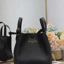 [CHRISTIAN DIOR] 크리스챤 디올 Signature 스몰 버킷백 블루 Dior Oblique 자카드 24x21x14 cm